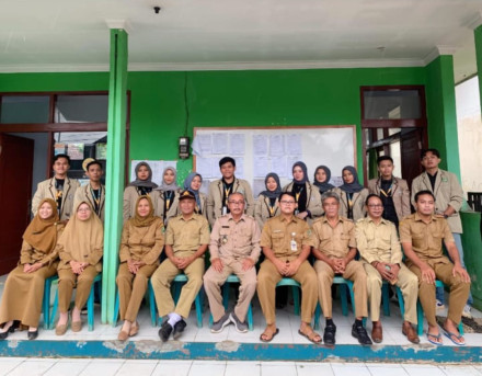 Album : PERPISAHAN KKN STIE TAMAN SISWA